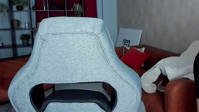 SakuraBliss online show from November 2025 05:34:02 PM