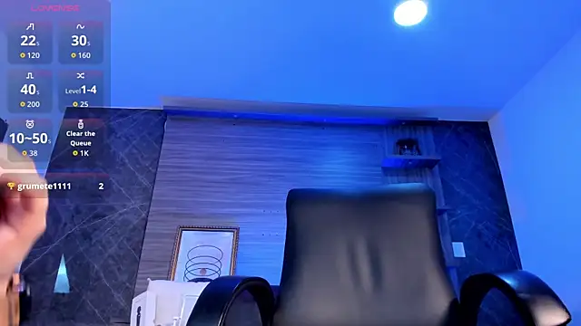 MadisonAnngel online show from November 2025 07:35:02 PM