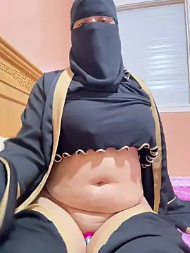  Laiali  online show from October 2025 01:23:02 PM