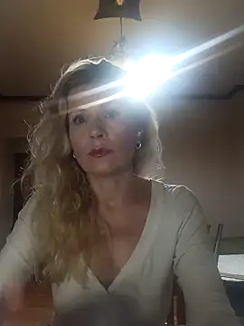 Snapshot of Julia_Giulia chatting on October 2025 09:13:02 PM Julia Giulia online show from October 2025 09:13:02 PM