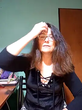 Merida2276 online show from October 2025 02:43:02 AM