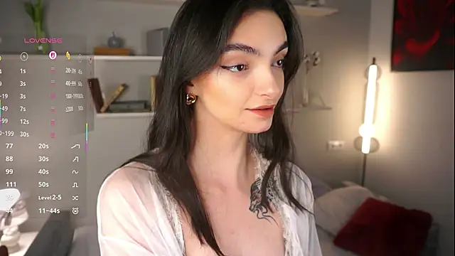 Snapshot of Morena_Dolce chatting on October 2025 05:15:02 AM Morena Dolce online show from October 2025 05:15:02 AM