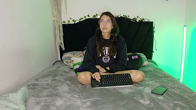 Conor Taylor online show from October 2025 03:53:01 PM