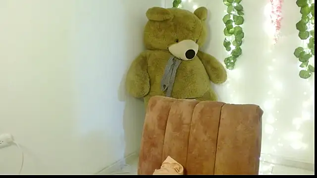 lucy1609 online show from September 2025 08:31:02 PM