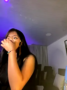 BellaBliss4u online show from November 2025 11:18:01 PM