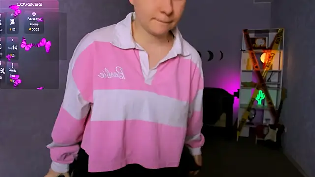 Snapshot of alex_jakson chatting on October 2025 06:48:01 AM alex jakson online show from October 2025 06:48:01 AM