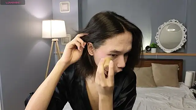 okerriella online show from October 2025 01:45:02 PM