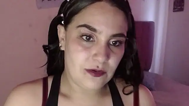 Snapshot of Salma_deep chatting on October 2025 06:39:01 PM Salma deep online show from October 2025 06:39:01 PM