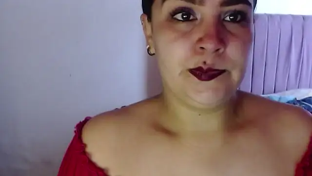 Snapshot of Salma_deep chatting on October 2025 02:07:02 PM Salma deep online show from October 2025 02:07:02 PM