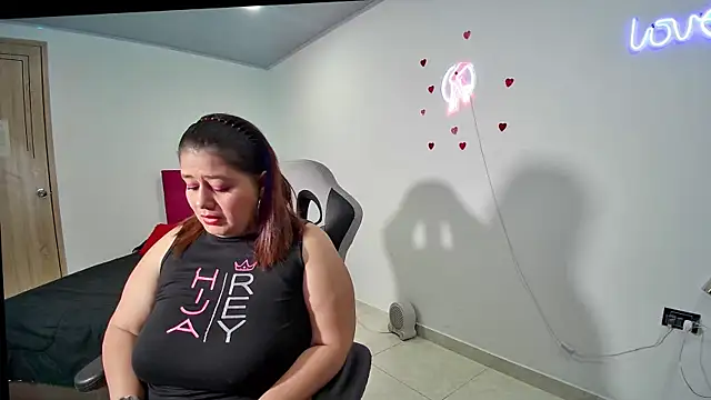 Lizz Milf online show from November 2025 02:43:02 AM