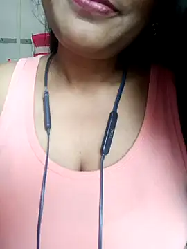 Love-pari09 online show from September 2025 06:46:02 AM