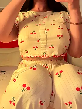 OnlyRima online show from October 2025 12:24:02 PM