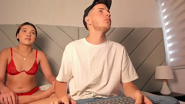 lara and danny online show from September 2025 07:14:02 PM