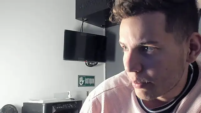 lara and danny online show from October 2025 04:28:01 PM