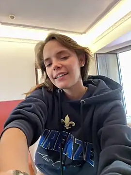 Wildmaca online show from October 2025 03:54:01 PM