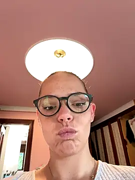 Wildmaca online show from October 2025 07:20:02 AM