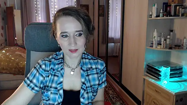 Snapshot of ClassyInna chatting on October 2025 08:37:02 AM ClassyInna online show from October 2025 08:37:02 AM