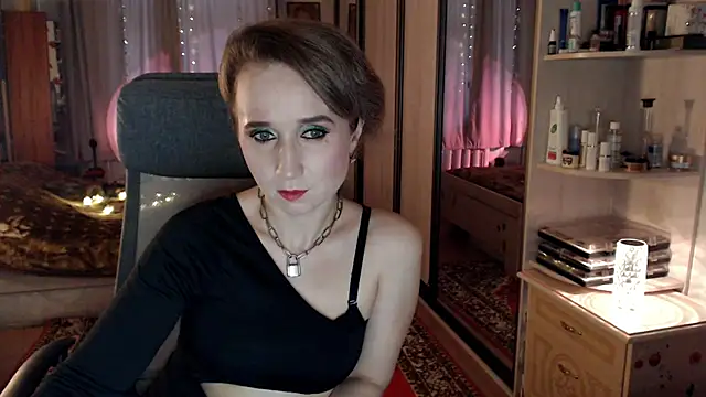 Snapshot of ClassyInna chatting on October 2025 06:48:01 AM ClassyInna online show from October 2025 06:48:01 AM