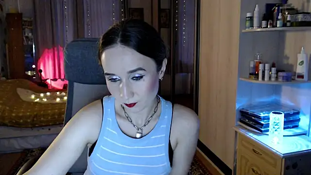 Snapshot of ClassyInna chatting on November 2025 05:41:01 AM ClassyInna online show from November 2025 05:41:01 AM