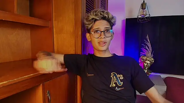 massimo alessandro online show from September 2025 04:45:02 AM