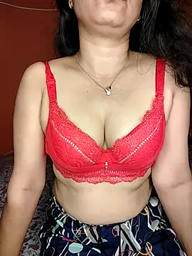 Snapshot of CUTE-PX chatting on October 2025 04:24:02 AM CUTE-PX online show from October 2025 04:24:02 AM