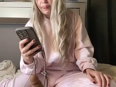 Wodkarella online show from October 2025 06:33:01 AM