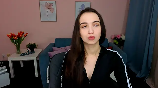 EllaSteele online show from October 2025 08:53:02 PM