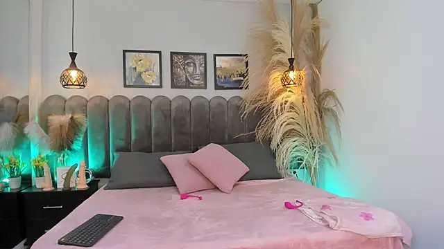 Viollet xoxo online show from October 2025 08:28:01 PM