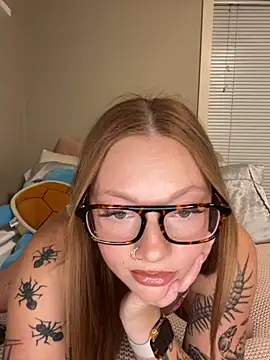 Snapshot of kelsred12 chatting on November 2025 04:36:02 AM kelsred12 online show from November 2025 04:36:02 AM