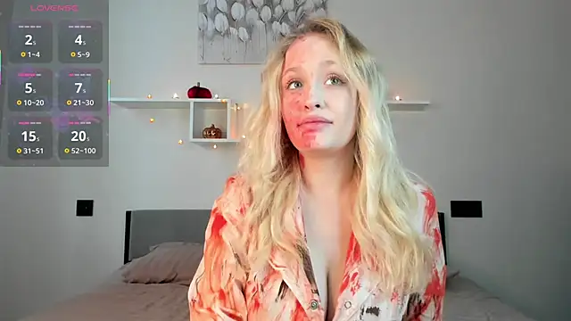 Julliakoill online show from October 2025 08:15:02 AM