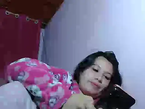 Snapshot of nina_kisslove chatting on October 2025 01:39:03 AM nina kisslove online show from October 2025 01:39:03 AM