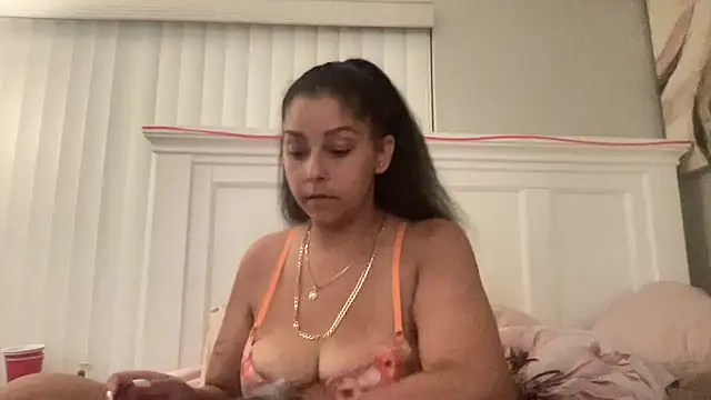 sweetnjuicyyy online show from October 2025 05:18:01 AM