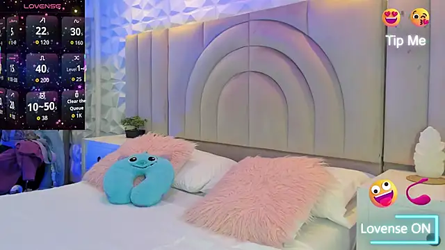 Snapshot of miah_skinny chatting on October 2025 03:38:02 AM miah skinny online show from October 2025 03:38:02 AM