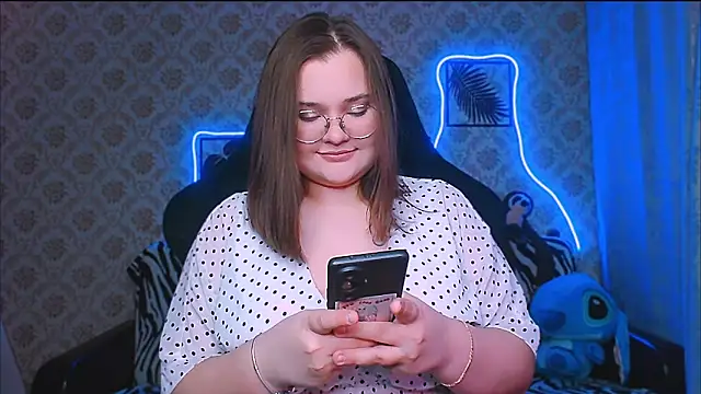 InLoveWithLife26 online show from September 2025 03:28:02 PM