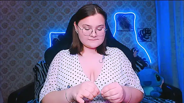 InLoveWithLife26 online show from October 2025 07:12:02 PM