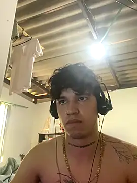 Snapshot of mavis21xxx chatting on October 2025 04:46:01 PM mavis21xxx online show from October 2025 04:46:01 PM