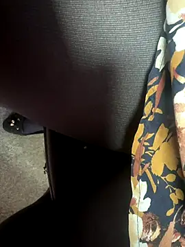 HiddenHoneyLDN online show from October 2025 09:06:02 AM