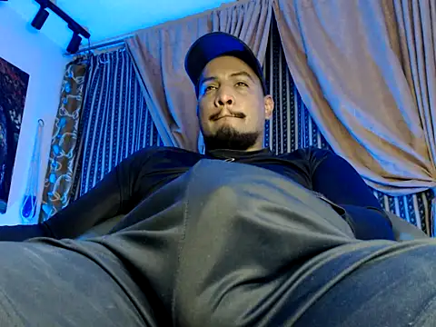 ElCaballeroNegro24 online show from October 2025 07:08:01 PM