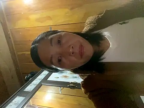 Snapshot of Lai005 chatting on September 2025 01:22:01 AM Lai005 online show from September 2025 01:22:01 AM