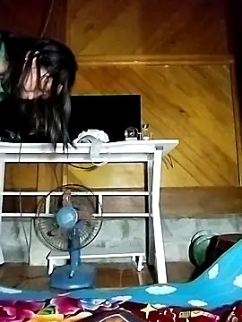 Snapshot of Lai005 chatting on October 2025 02:28:02 PM Lai005 online show from October 2025 02:28:02 PM