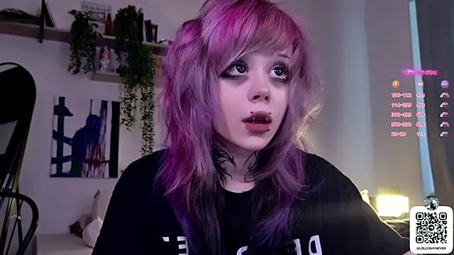 Snapshot of Lollyshy chatting on October 2025 10:32:02 AM Lollyshy online show from October 2025 10:32:02 AM