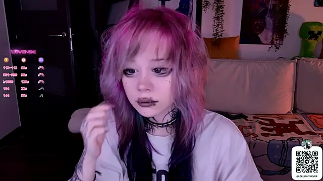 Snapshot of Lollyshy chatting on October 2025 10:35:02 AM Lollyshy online show from October 2025 10:35:02 AM