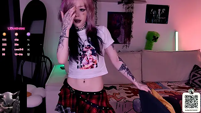 Snapshot of Lollyshy chatting on October 2025 10:41:02 AM Lollyshy online show from October 2025 10:41:02 AM