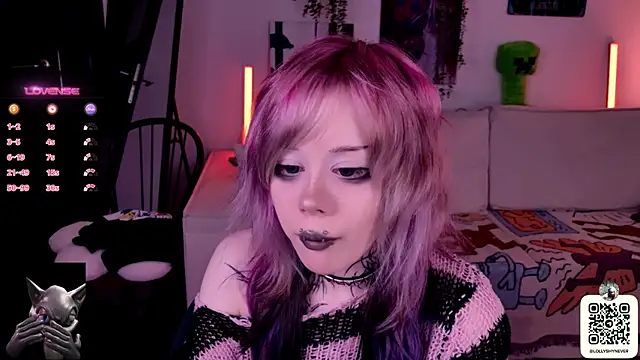 Snapshot of Lollyshy chatting on October 2025 10:30:01 AM Lollyshy online show from October 2025 10:30:01 AM