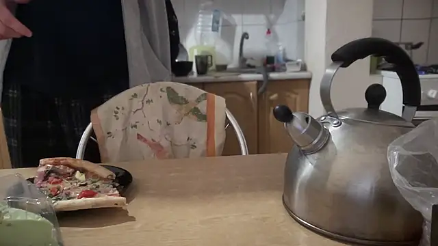 Rosea Champagne online show from October 2025 12:17:02 PM