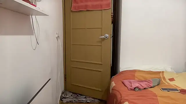 Rosea Champagne online show from October 2025 03:35:01 PM