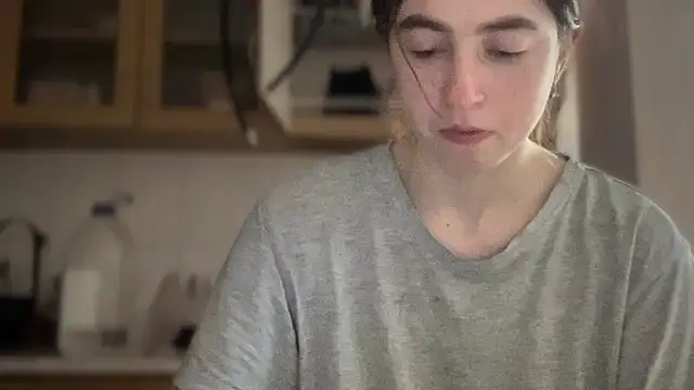 Rosea Champagne online show from November 2025 07:04:02 PM