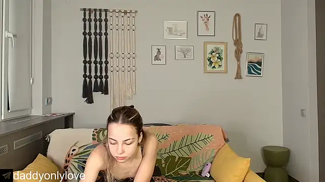 daddyonlyloveme online show from November 2025 08:11:01 PM