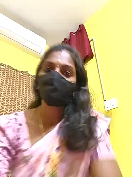 Snapshot of Honey_rosetamil chatting on November 2025 11:43:02 AM Honey rosetamil online show from November 2025 11:43:02 AM