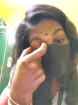 Snapshot of Honey_rosetamil chatting on November 2025 06:28:02 PM Honey rosetamil online show from November 2025 06:28:02 PM